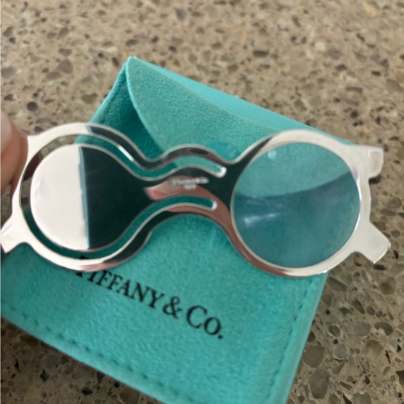 Vintage Tiffany Bookmark/Magnifier. Whimsical Eyeglass shape - Picture 3 of 6